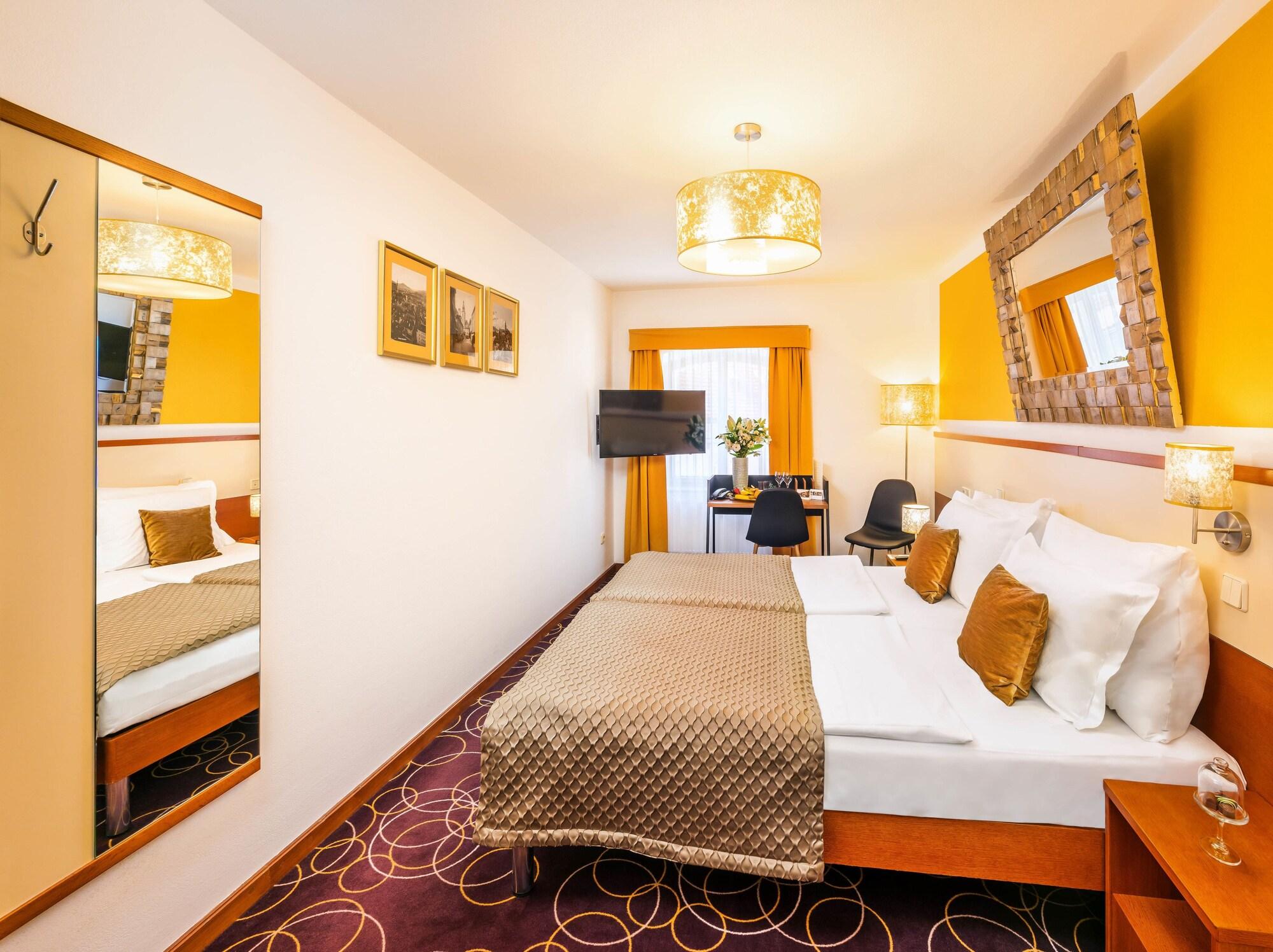 Bellevue Hotel Český Krumlov Dış mekan fotoğraf