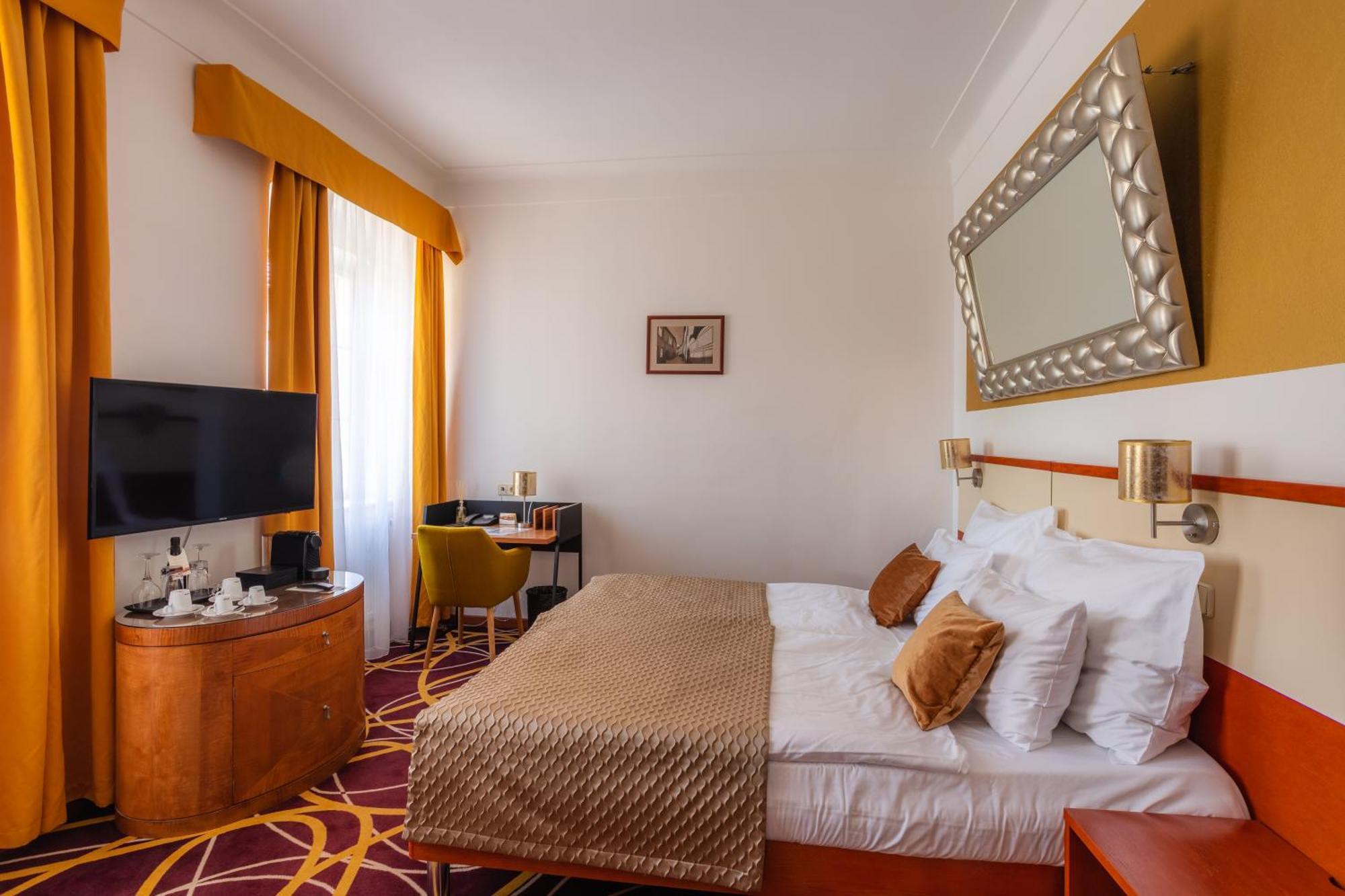 Bellevue Hotel Český Krumlov Dış mekan fotoğraf